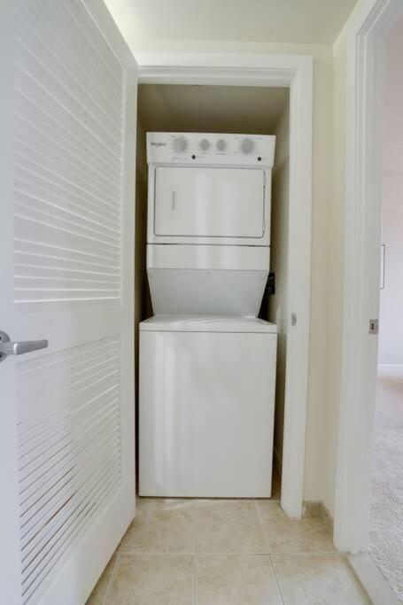 Pentagon City Comfort Modern Stay Arlington Esterno foto